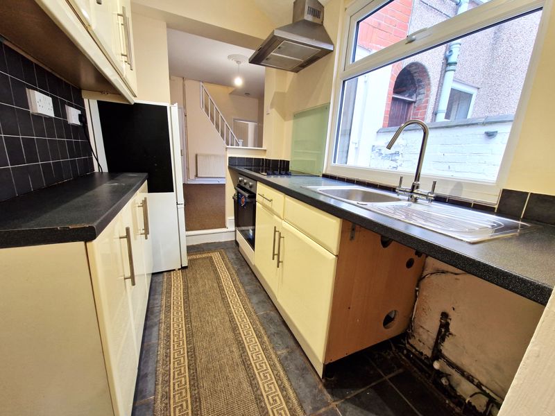 Kitchen- click for photo gallery